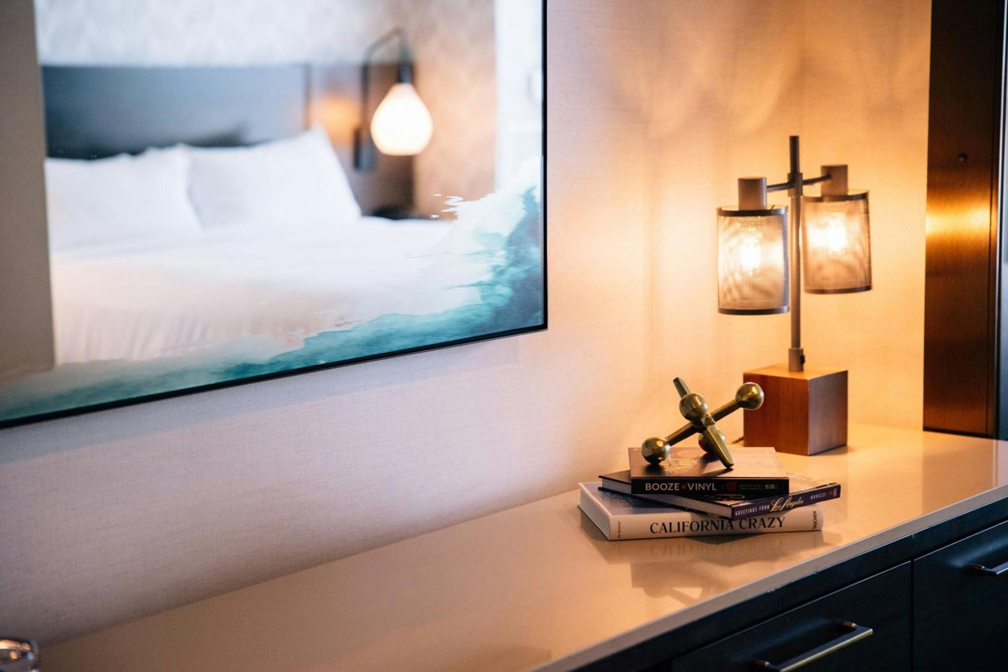 Executive King Suite,1632240893:JPEG