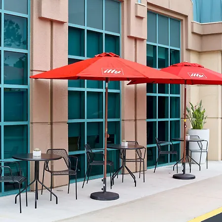 Renaissance Los Angeles Airport Hotel-2